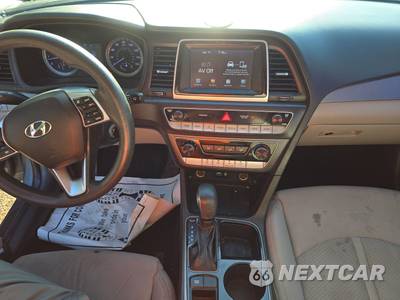 2019 Hyundai Sonata SE - zdjęcie 11 z 24 - miniatura