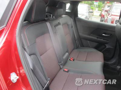 2025 Nissan Kicks SR - zdjęcie 25 z 32 - miniatura