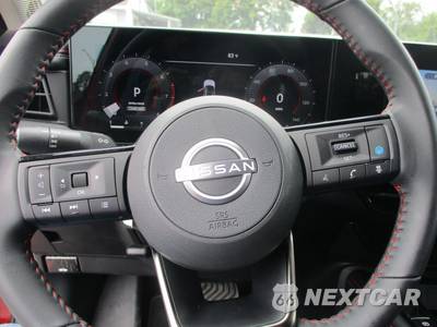 2025 Nissan Kicks SR - zdjęcie 17 z 32 - miniatura