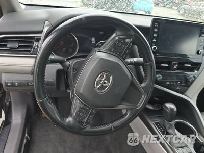2022 Toyota Camry XSE - zdjęcie 10 z 29 - miniatura