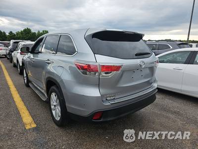 2016 Toyota Highlander LE - zdjęcie 6 z 19 - miniatura