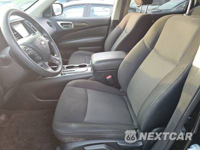 2019 Nissan Pathfinder S - zdjęcie 7 z 24 - miniatura