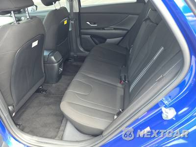 2025 Hyundai Elantra SEL Convenience - zdjęcie 9 z 18 - miniatura