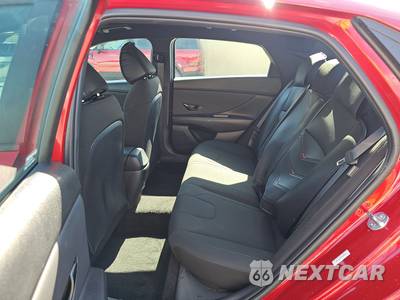 2025 Hyundai Elantra SEL Sport - zdjęcie 9 z 20 - miniatura
