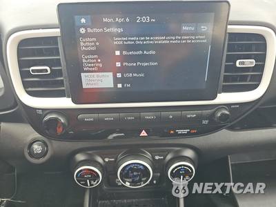 2026 Hyundai Venue SEL w/2-Tone Roof - zdjęcie 6 z 18 - miniatura