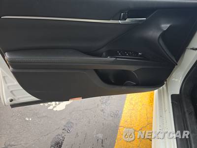 2019 Toyota Camry XSE - zdjęcie 9 z 42 - miniatura
