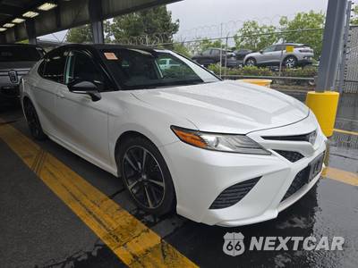2019 Toyota Camry XSE - zdjęcie 3 z 42 - miniatura