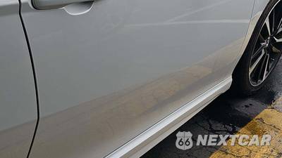 2019 Toyota Camry XSE - zdjęcie 21 z 42 - miniatura