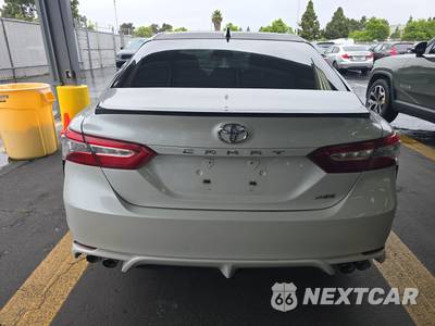 2019 Toyota Camry XSE - zdjęcie 5 z 42 - miniatura