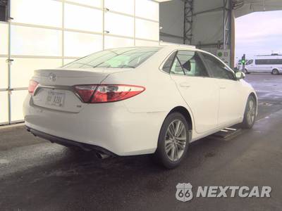 2015 Toyota Camry SE - zdjęcie 4 z 34 - miniatura