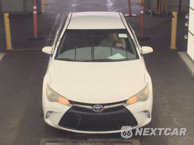 2015 Toyota Camry SE - zdjęcie 2 z 34 - miniatura