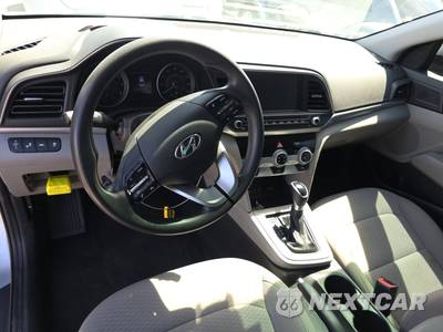 2019 Hyundai Elantra SEL Sedan - zdjęcie 46 z 51 - miniatura