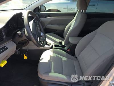 2019 Hyundai Elantra SEL Sedan - zdjęcie 47 z 51 - miniatura
