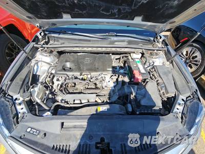 2019 Toyota Camry SE - zdjęcie 15 z 24 - miniatura