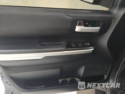 2017 Toyota Tundra SR5 Crew Cab Short Bed - zdjęcie 9 z 21 - miniatura
