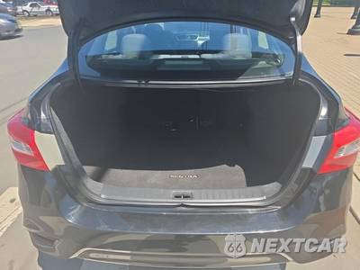 2017 Nissan Sentra SV - zdjęcie 19 z 32 - miniatura