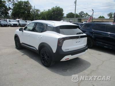 2025 Nissan Kicks SR - zdjęcie 2 z 34 - miniatura
