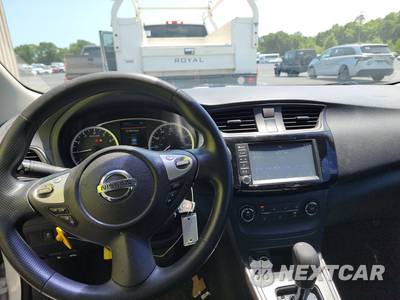 2019 Nissan Sentra S - zdjęcie 11 z 31 - miniatura