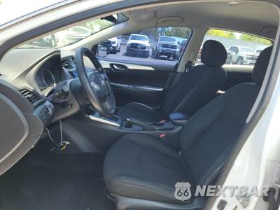 2019 Nissan Sentra S - zdjęcie 7 z 31 - miniatura