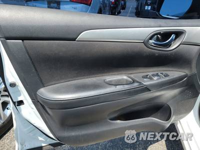 2019 Nissan Sentra S - zdjęcie 9 z 31 - miniatura