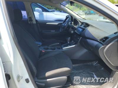 2019 Nissan Sentra S - zdjęcie 8 z 31 - miniatura