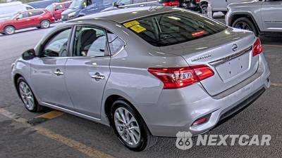 2019 Nissan Sentra SV - zdjęcie 6 z 18 - miniatura