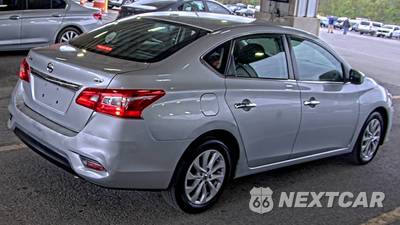2019 Nissan Sentra SV - zdjęcie 4 z 18 - miniatura