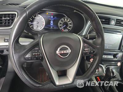 2023 Nissan Maxima SL - zdjęcie 10 z 36 - miniatura