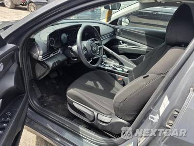 2025 Hyundai Elantra SEL Convenience - zdjęcie 4 z 28 - miniatura