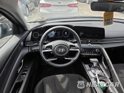 2025 Hyundai Elantra SEL Convenience - zdjęcie 5 z 28 - miniatura