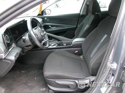2025 Hyundai Elantra SEL Convenience - zdjęcie 4 z 23 - miniatura