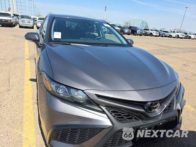 2024 Toyota Camry SE - zdjęcie 2 z 28 - miniatura