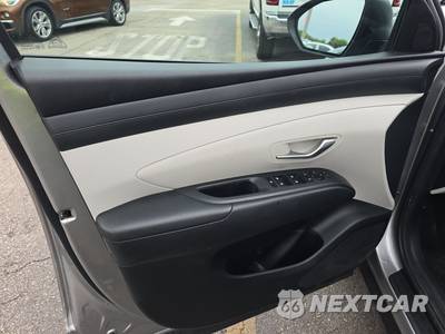 2025 Hyundai Tucson Hybrid Blue - zdjęcie 9 z 18 - miniatura