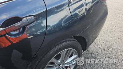 2015 Toyota Camry SE - zdjęcie 22 z 32 - miniatura
