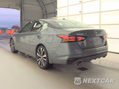 2021 Nissan Altima SR - zdjęcie 6 z 25 - miniatura