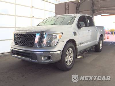 2017 Nissan TITAN SV Crew Cab Short Bed