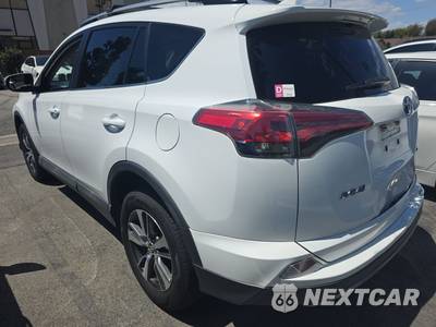 2017 Toyota RAV4 XLE - zdjęcie 6 z 40 - miniatura
