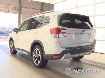 2022 Subaru Forester Touring - zdjęcie 6 z 26 - miniatura