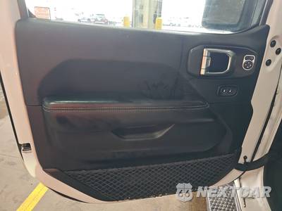 2018 Jeep Wrangler Unlimited Sahara - zdjęcie 9 z 23 - miniatura