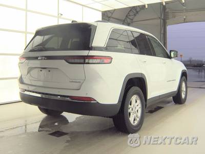 2023 Jeep Grand Cherokee Laredo - zdjęcie 4 z 29 - miniatura