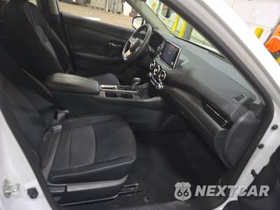 2020 Nissan Sentra SV - zdjęcie 8 z 34 - miniatura