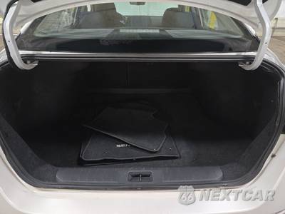 2020 Nissan Sentra SV - zdjęcie 16 z 34 - miniatura