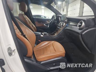 2017 Mercedes-Benz GLC 300 4MATIC - zdjęcie 8 z 24 - miniatura