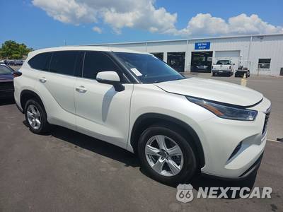 2021 Toyota Highlander LE - zdjęcie 3 z 32 - miniatura