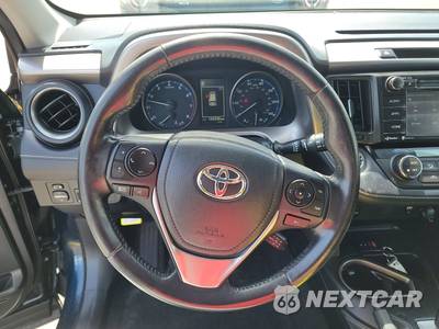 2017 Toyota RAV4 XLE - zdjęcie 10 z 25 - miniatura