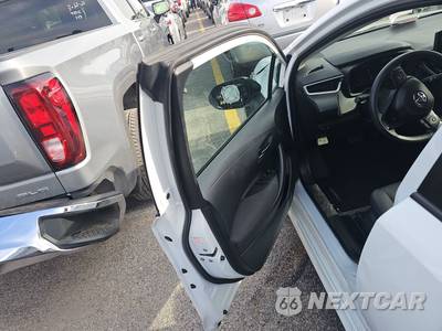 2026 Toyota Corolla LE Sedan - zdjęcie 9 z 24 - miniatura