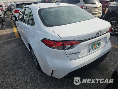 2026 Toyota Corolla LE Sedan - zdjęcie 6 z 24 - miniatura