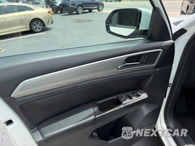 2018 Volkswagen Atlas V6 SE - zdjęcie 8 z 15 - miniatura
