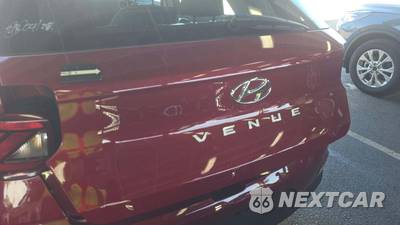 2025 Hyundai Venue SEL - zdjęcie 24 z 26 - miniatura