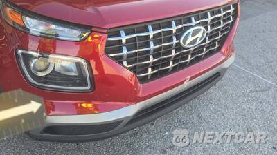 2025 Hyundai Venue SEL - zdjęcie 25 z 26 - miniatura